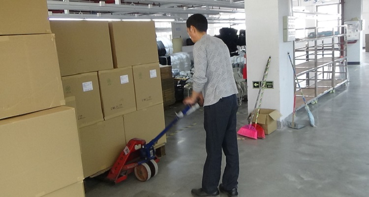 东莞箱包工厂,背包定制,背包工厂,双肩包定制,礼品背包定制