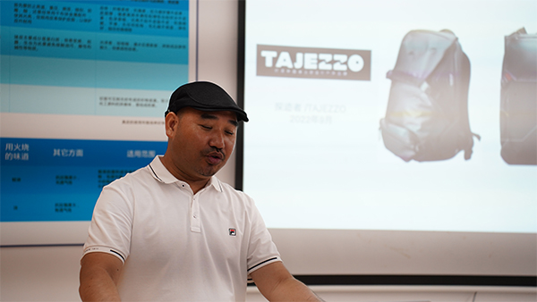 门徒娱乐
科技箱包厂,箱包生产厂家,东莞箱包厂家